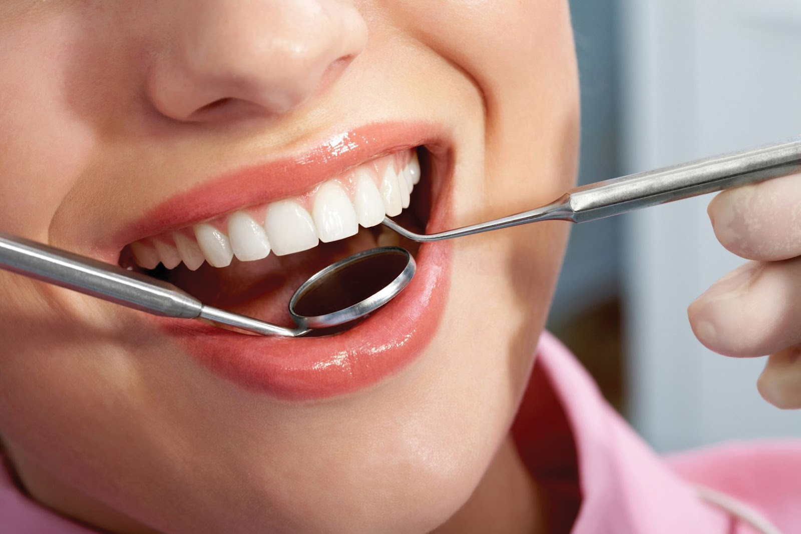 TEETH SCALING TREATMENT